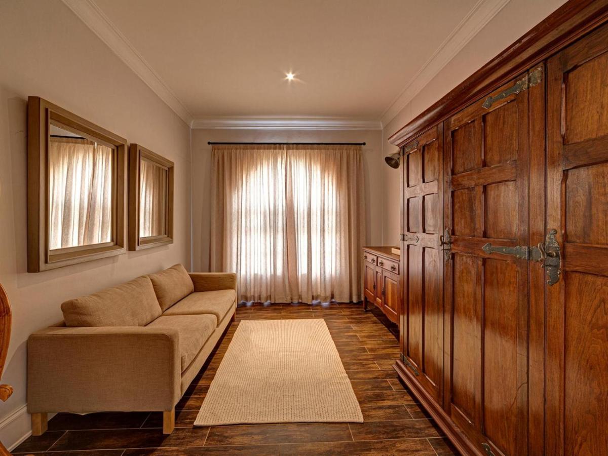 Lagoon Suites Guesthouse Cc Walvis Bay Ngoại thất bức ảnh