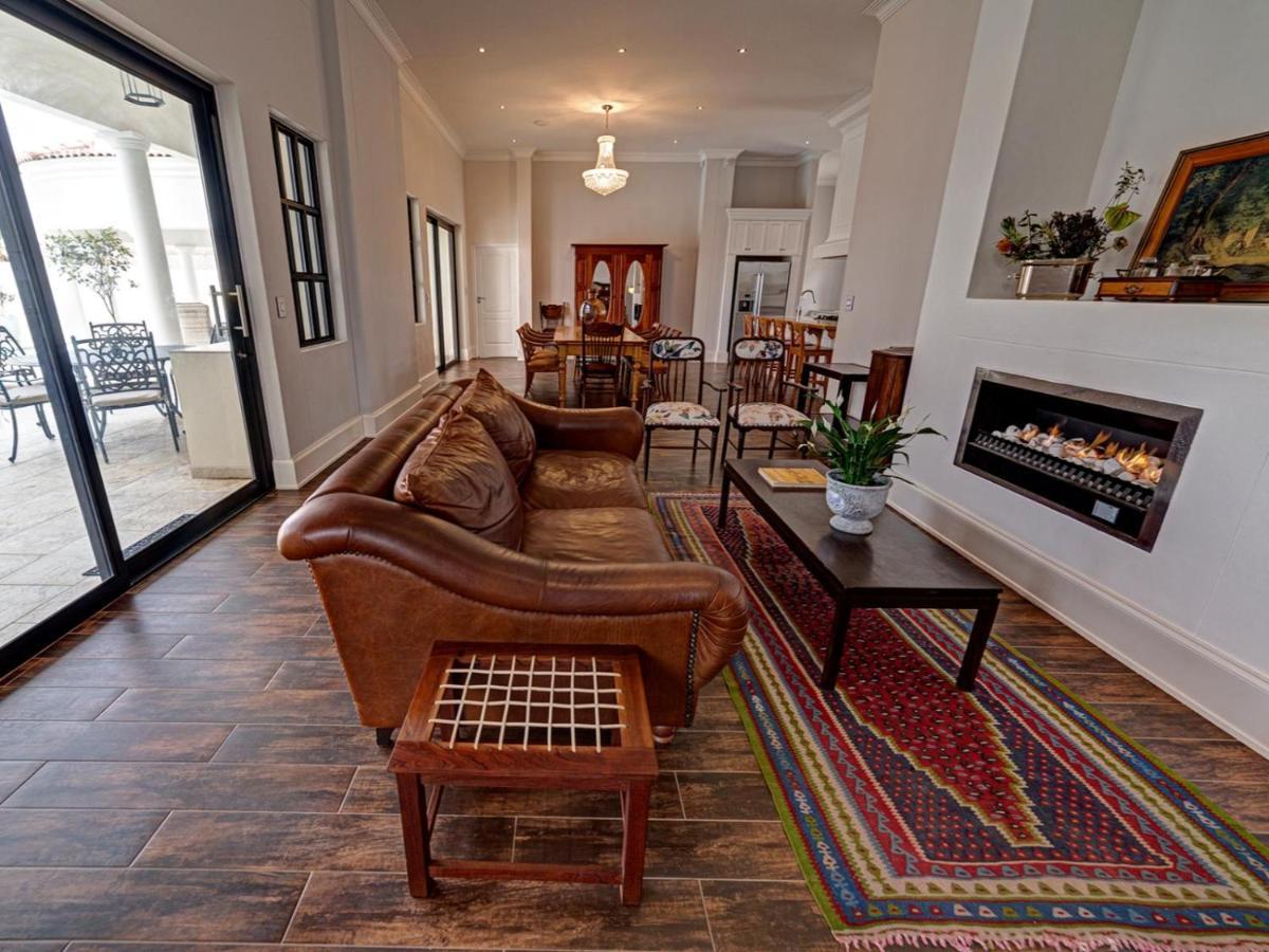 Lagoon Suites Guesthouse Cc Walvis Bay Ngoại thất bức ảnh